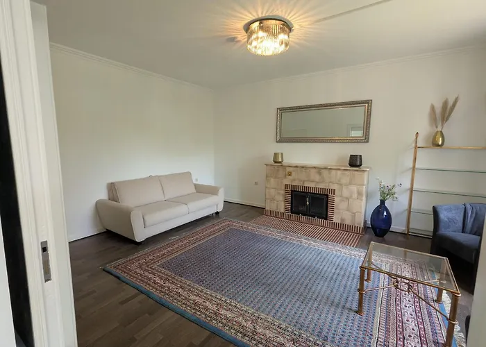 Grosse Frisch Renoviert In Bester Lage