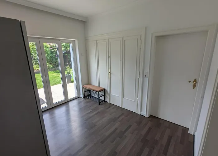 Grosse Frisch Renoviert In Bester Lage