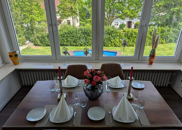 Grosse Frisch Renoviert In Bester Lage Appartement